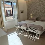 La Casa Di Mida